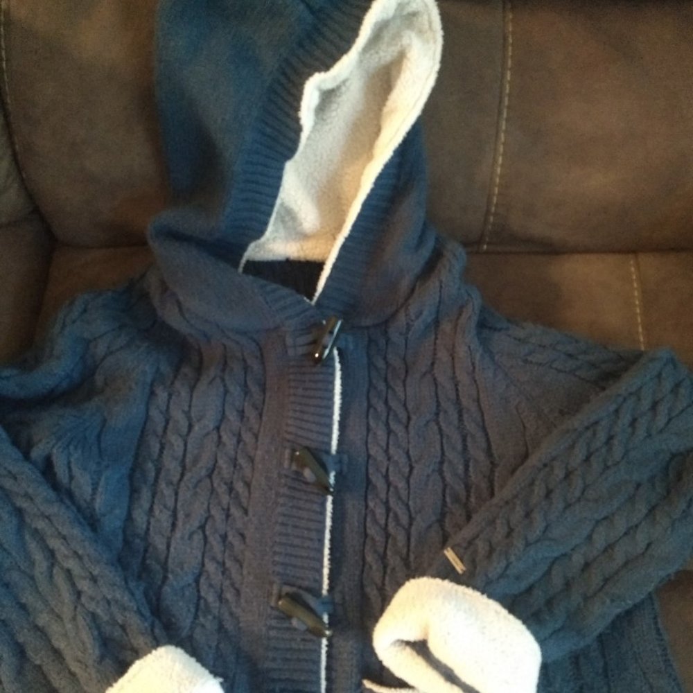 Women's Cabella Sweaters